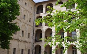 Clos des Arts Suspendus